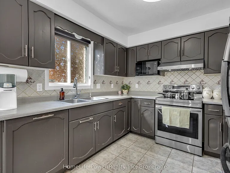 35 Borland Dr — Photo 14