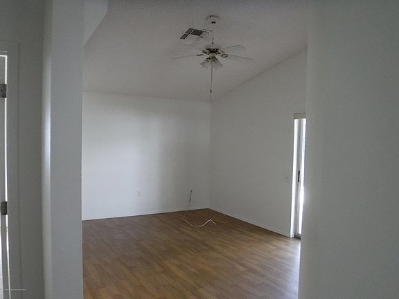 4th image of 7888 Pinehurst Dr