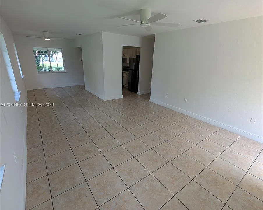 225 NW 53rd St #R