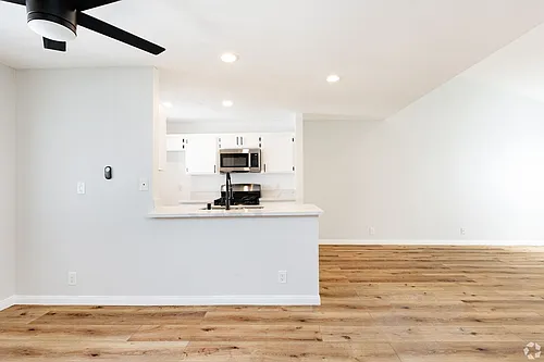 Floor plan 205