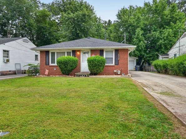 2607 E 8th St, Anderson, IN 46012