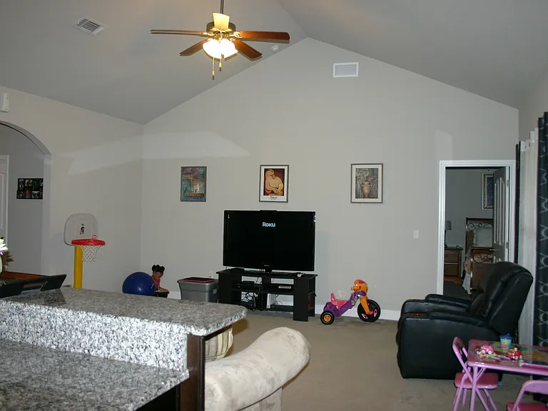 658 Red Fern Rd — Photo 4