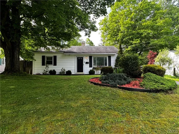 23 Balsam Cres, New Hartford, NY 13413