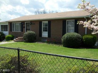2830 Annandale Rd, Falls Church, VA 22042