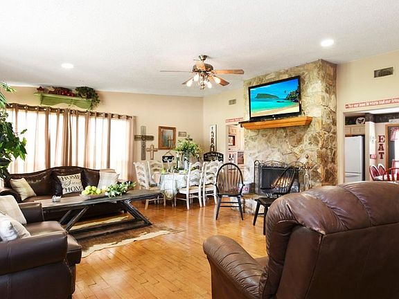 3rd image of 3331 Mary Ware Dr