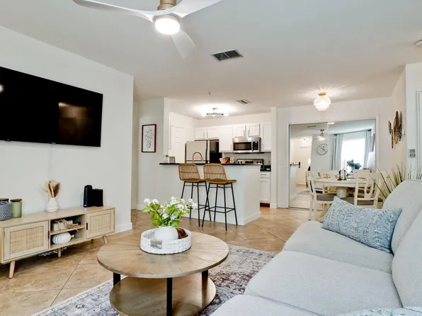 4850 51st St W, Bradenton, FL