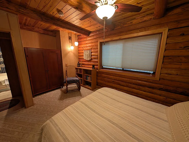 7312 E Evans Creek Rd — Photo 15
