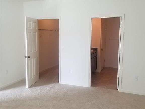 5th image of 11121 SW Sophronia St