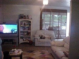 3rd image of 633 Ellsworth Dr