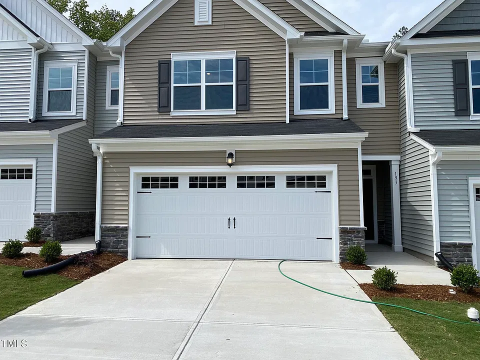 193 Tumbling Rock Way