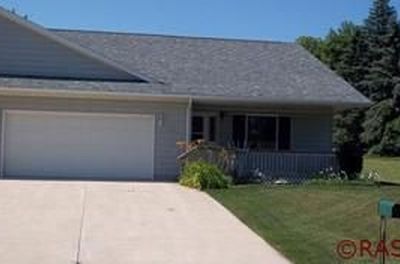 680 Des Moines Dr, Windom, MN, 56101