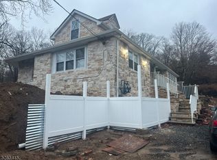 94 Garside Ave, Wayne, NJ 07470