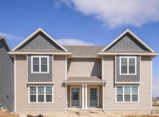 10110 Mosaic Way, Middleton, WI 53562