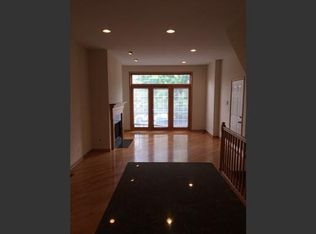 1103 W Cornelia Ave #2F, Chicago, IL 60657