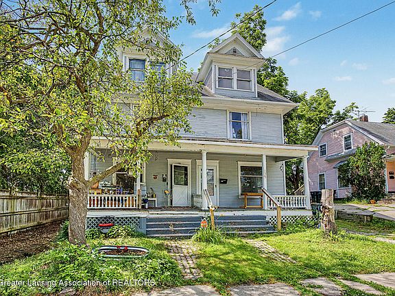 2nd image of 133/135 Woodlawn Ave