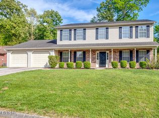 8120 Jack Russell Ct, Powell, TN 37849