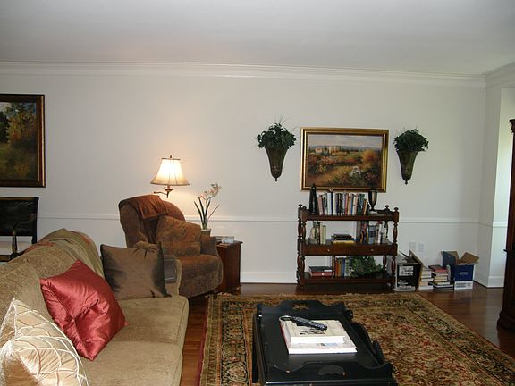 4th image of 300 N Fulton St APT 34