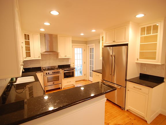 5th image of 115 Merrimac St