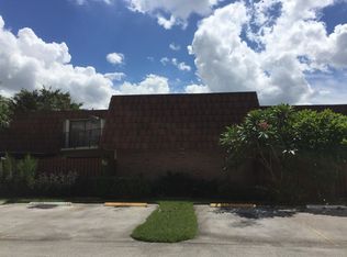 11886 SW 13th Ct, Davie, FL 33325