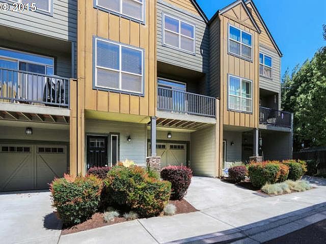 1st image of 610 NE 84th Cir