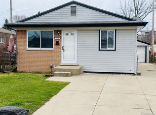 19750 Vermander Ave, Clinton Township, MI 48035