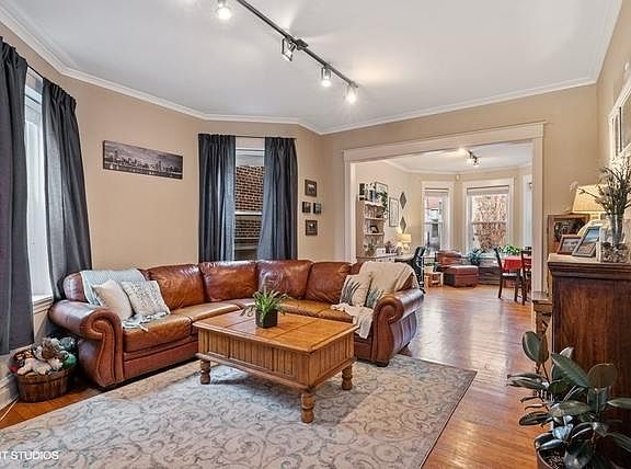 2nd image of 5514 N Paulina St #1