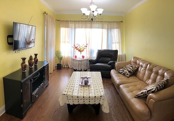 2nd image of 4511 N McVicker Ave