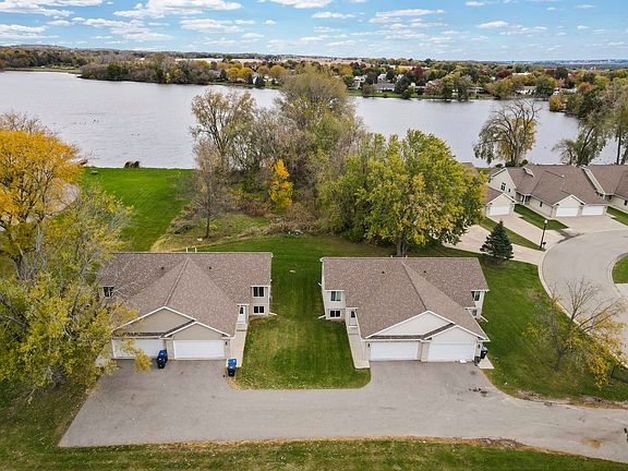 2nd image of 922-932 Waters Edge Ct