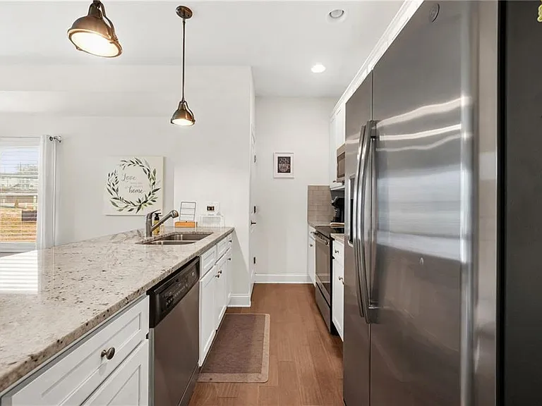617 Chestnut St — Photo 10