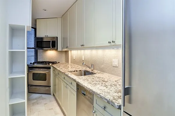 Rented by Compass | media 3