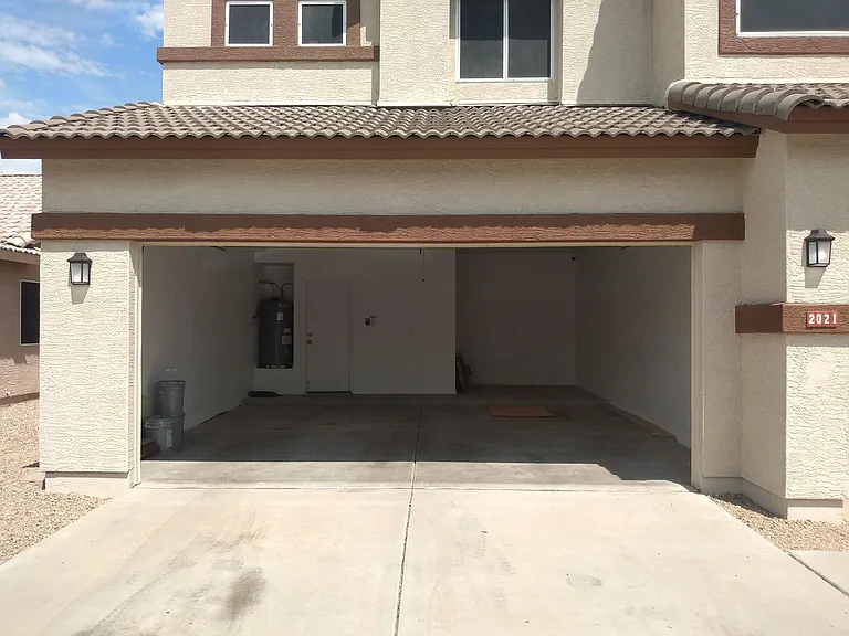 2021 N 103rd Dr — Photo 58