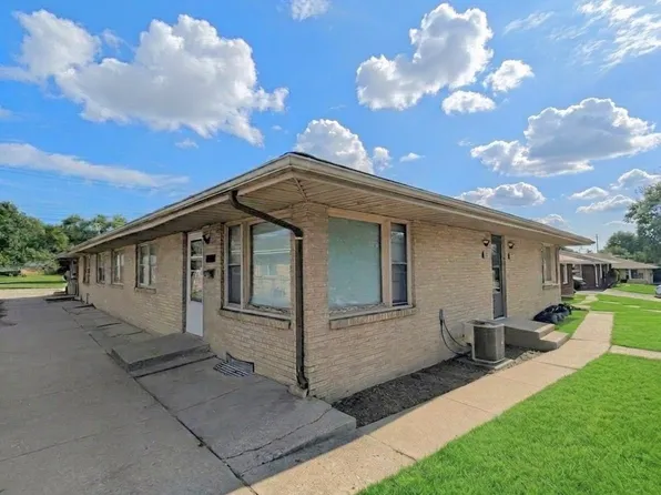 2705 Canterbury Ln #2705, Rockford, IL 61101