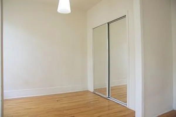 Rented by Chartwell Manhattan Realty | media 28