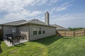 4th image of 4104 Sioux Dr