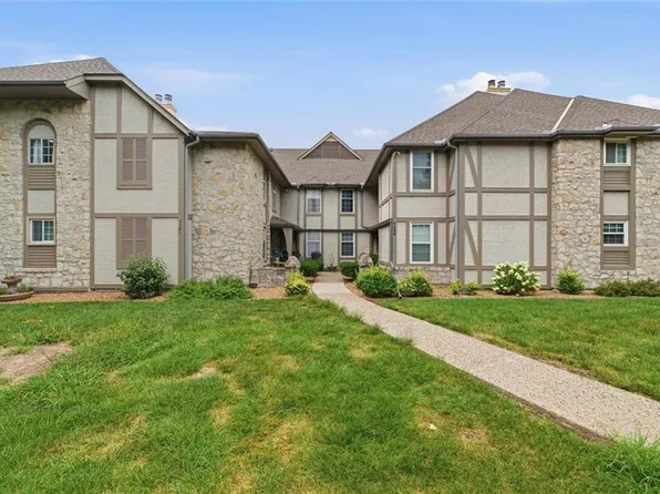 1121 NW 12th St APT C, Blue Springs, MO 64015