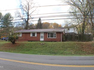 1604 Clouds Ford Rd, Kingsport, TN 37665