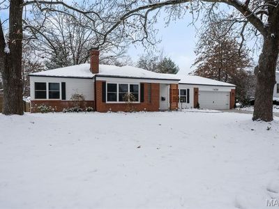 1439 Bridle Rd, Saint Louis, MO, 63119