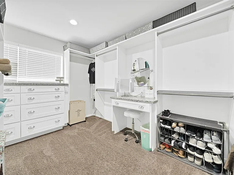 143 Bluebonnet St — Photo 25