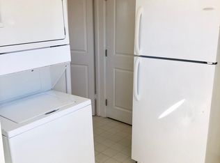 2020 Clinton Ave APT D, Alameda, CA 94501