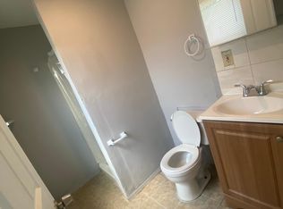 156 Austin St #6, Worcester, MA 01609