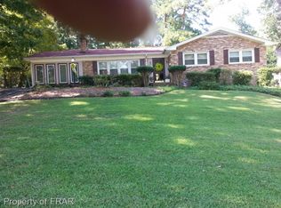 820 Primrose Ln, Sanford, NC 27330