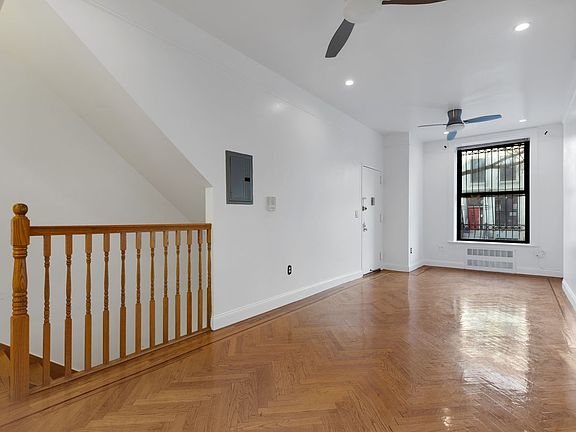 5th image of 236 W 132nd St #1