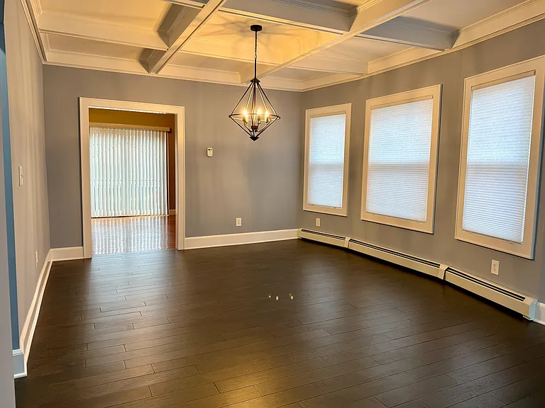 59 Laurel Ave #1R — Photo 3