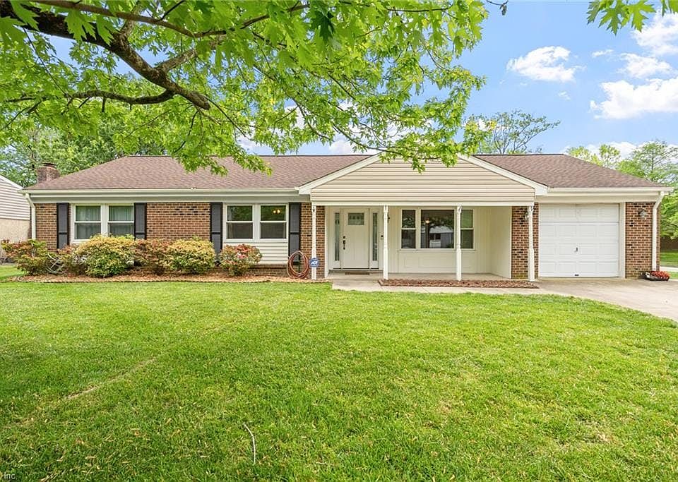 1st image of 820 Aqueduct Ct