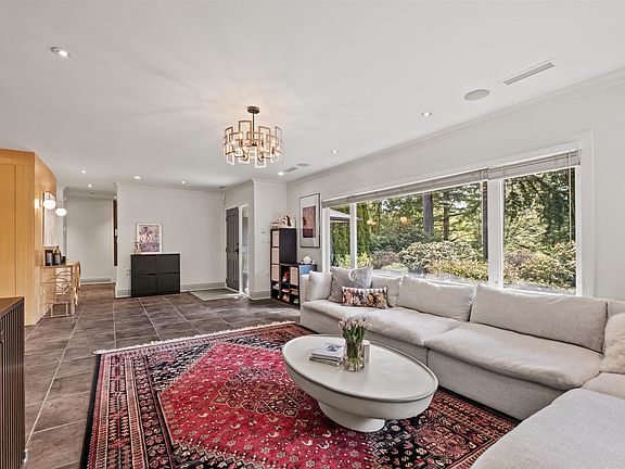 5th image of 355 Rabbit Ln