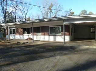 130 Tall Oaks Dr, Mountain Rest, SC 29664