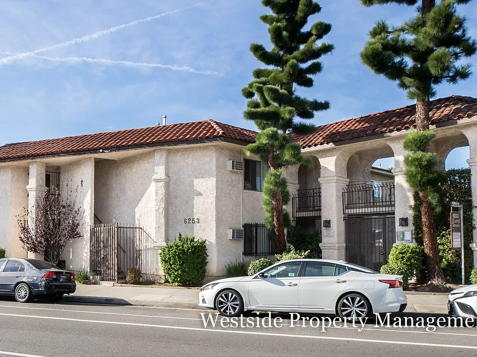 6253 Lankershim Blvd.