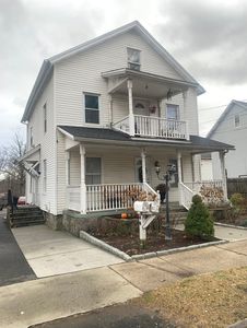 35 Smith St, Danbury, CT, 06810