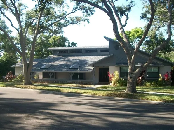 7033 123rd St, Seminole, FL 33772