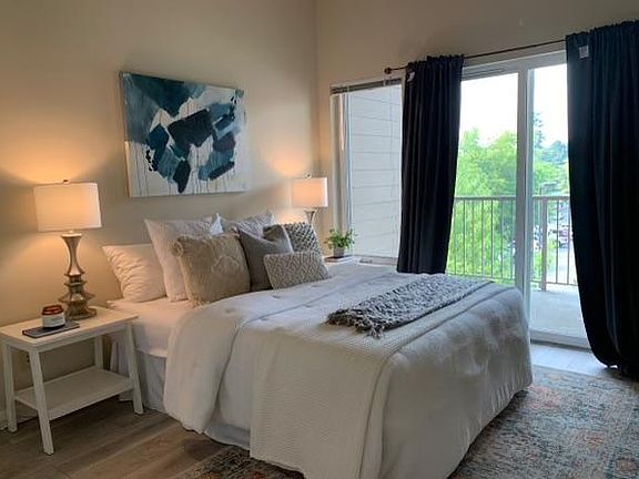 4th image of 2222 152nd Ave NE APT 305